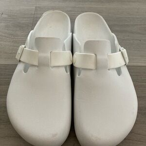Birkenstock Classic White Clogs EU 40